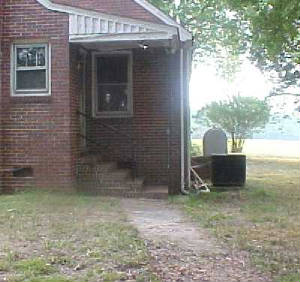 sideofhouse.jpg